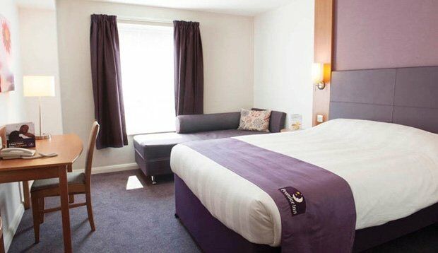 Premier Inn Birmingham Oldbury Олдбъри Екстериор снимка